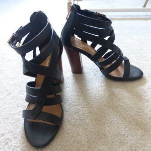 LE CHATEAU black and brown strappy chunky heel sandals with buckle closure